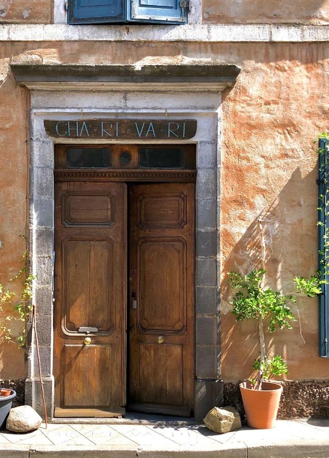 Maison Cha-Ri-Va-Ri Lavoûte-Chilhac Exterior foto